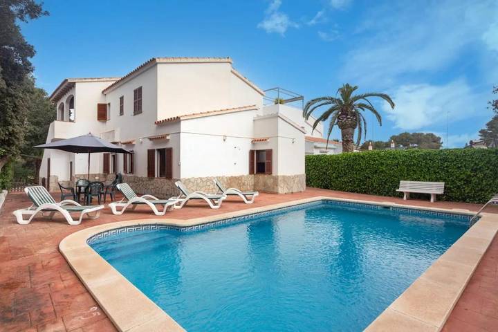 Villa für 6 Personen, mit Ausblick und Garten sowie Pool, mit Haustier - 1