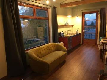 Gîte pour 2 personnes, avec jardin ainsi que vue et balcon dans Heyd
