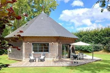 Gîte pour 6 personnes, avec jardin et terrasse à Houdetot