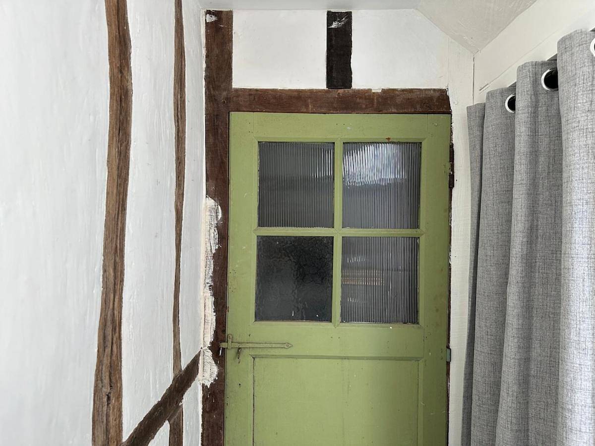 Two-Bedroom House in Rochefort-en-Terre, Région de Vannes