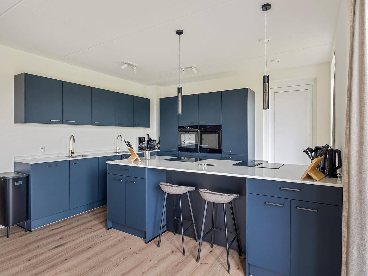 Villa am Ijsselmeer mit privatem Steg in Ijsselmeer