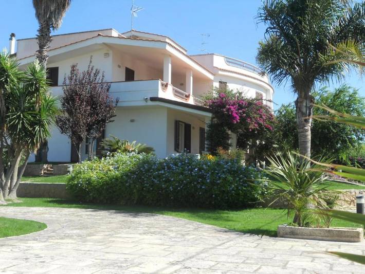 B&b per 2 persone, con Balcone e Terrazza nonché Giardino e Panorama a Surbo