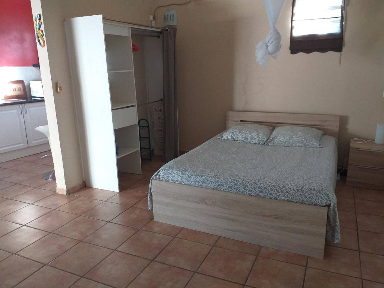 Estudio entero, Acogedor estudio en Les Abymes, piscina y jardín, 25 m² in Les Abymes, Guadalupe