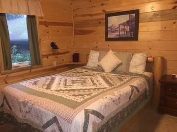 Log Cabin for 6 Guests in Mount Rushmore, Pennington County, Picture 2