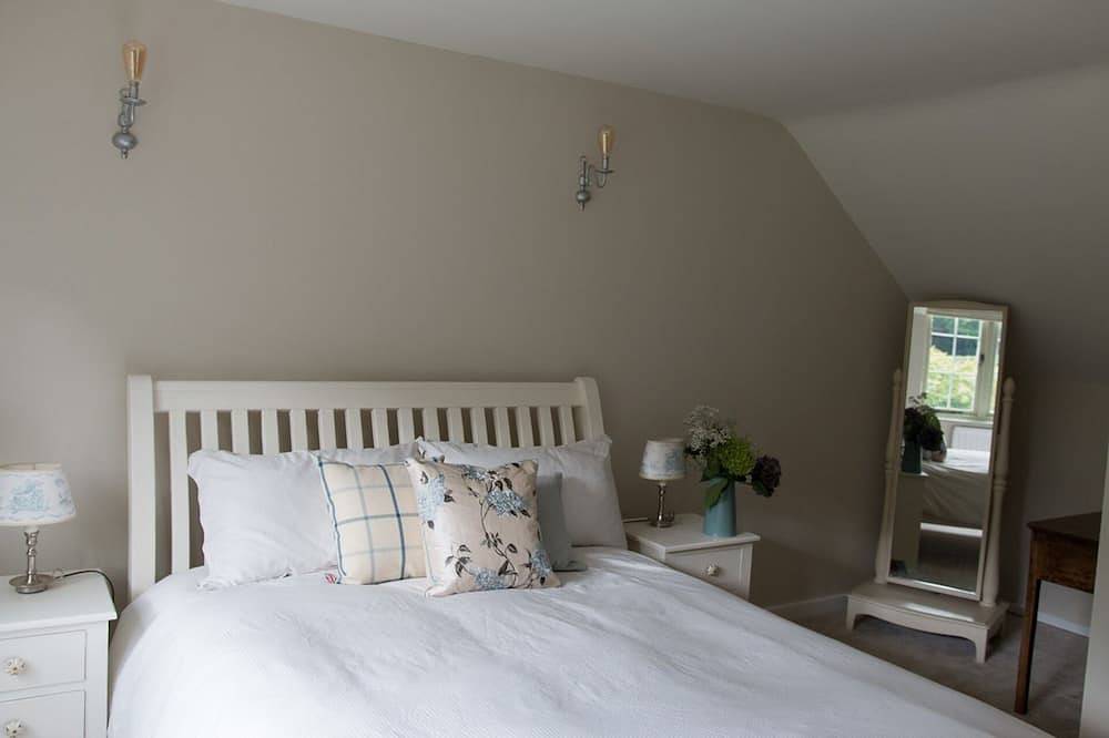 New Forest Cottage, charming & full of character in the heart of The New Forest in Lyndhurst, Hampshire