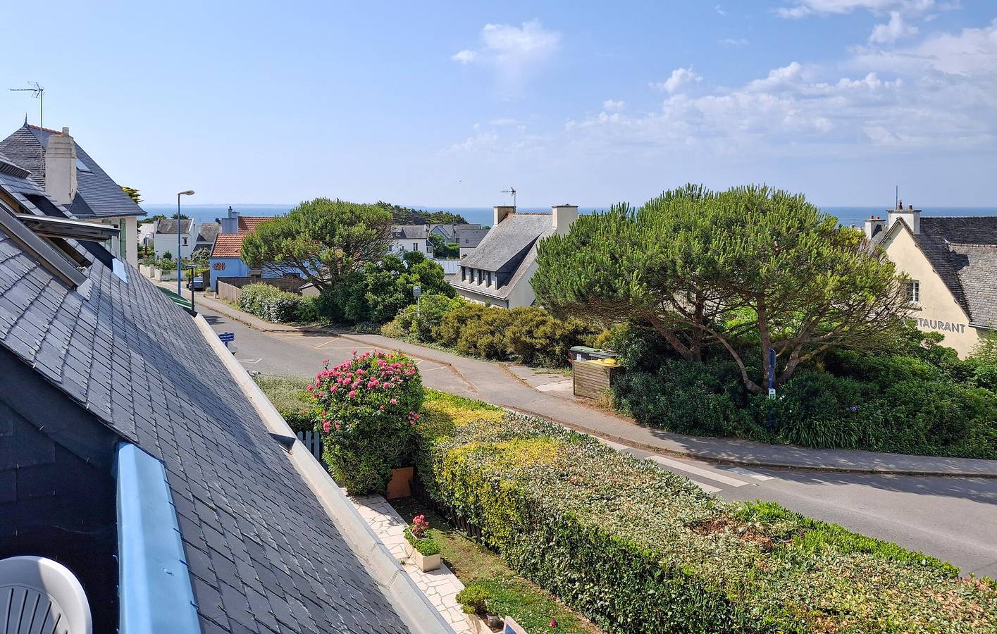 Ganze Ferienwohnung, Appartement am Strand mit Babybett & WiFi in Clohars-Carnoët, Côte de Cornouaille
