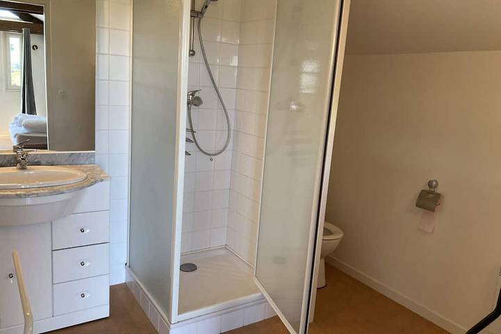 Gîte pour 2 personnes, avec piscine ainsi que balcon et jardin, animaux acceptés à Lamothe-Montravel - 3