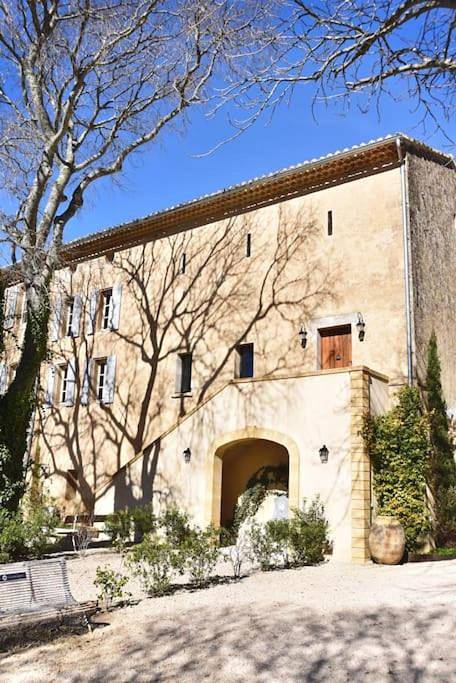 Location de vacances pour 4 personnes à Rognes
