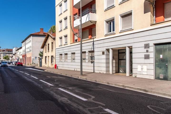 Gîte pour 4 personnes, avec vue à Décines-Charpieu - 2