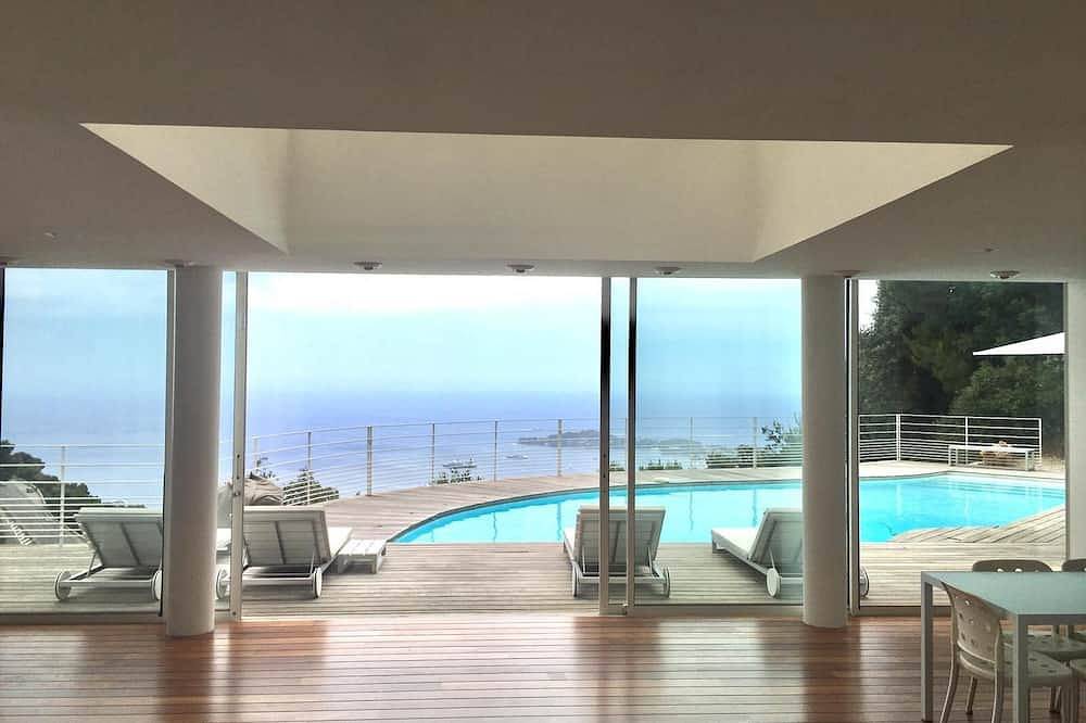 Spectacular Panoramic Views of Cap Ferrat & Beaulieu. in Villefranche-sur-Mer, Nice region