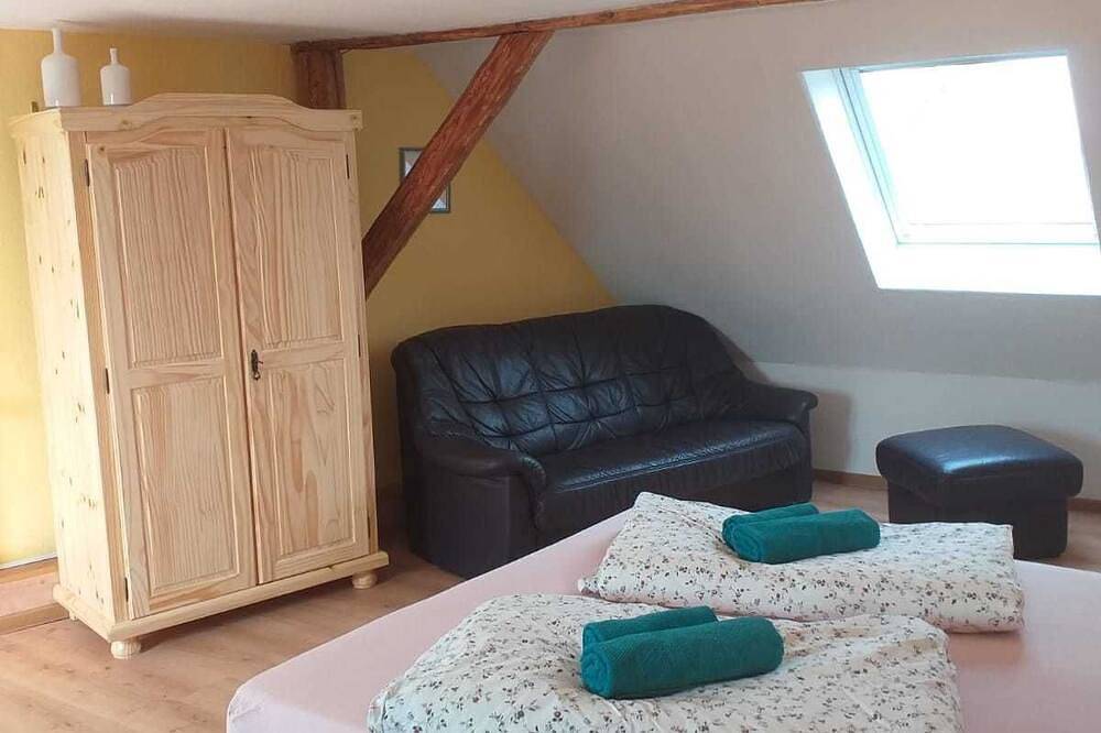 Ganze Wohnung, Ferienwohnung Zansen - Ferienwohnungen in Carwitz in Feldberger Seenlandschaft, Mecklenburg-Strelitz