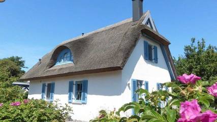 Ferienhaus für 4 Personen, mit Seeblick und Garten sowie Terrasse in Ummanz