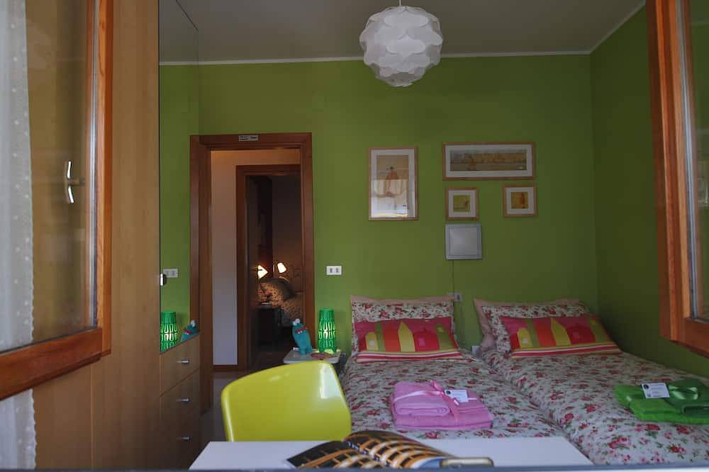 Ganze Wohnung, Familienfreundliches Apt Querce mit Terrasse in Lanciano, in Strandnähe & Berge in Lanciano, Chieti Provinz