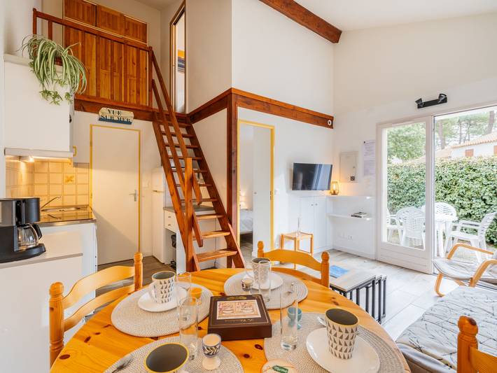 Location de vacances pour 4 personnes, avec terrasse et jardin dans La Palmyre - 3