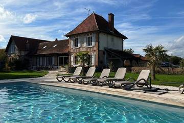 Location de vacances pour 15 personnes, animaux acceptés à Chaumont-sur-Tharonne