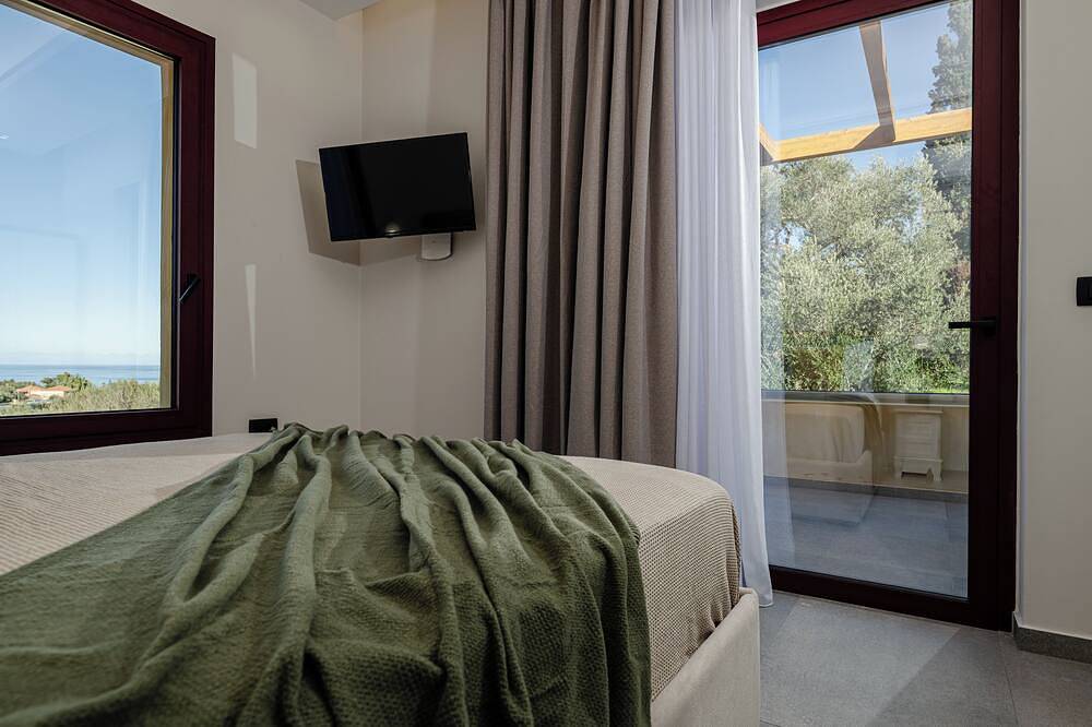 Your Private Oasis in Zakynthos, Pool & Sea Views - Adelda Villa in Kipseli, Zakynthos