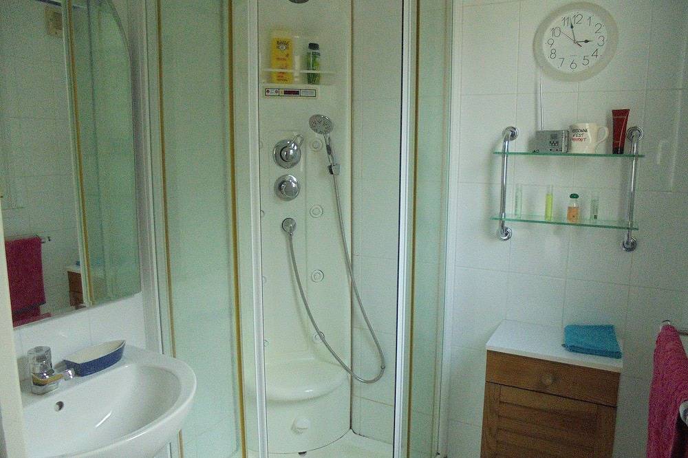 Propriété pour 6 voyageurs avec piscine intérieure et chauffée toute l'année in Le Cellier, Vallée de la Loire