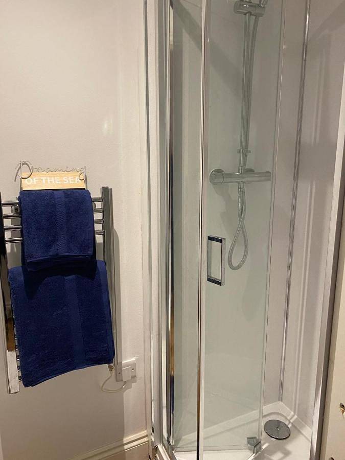 Entire apartment, One-Bedroom Apartment in Perranporth, Cornwall