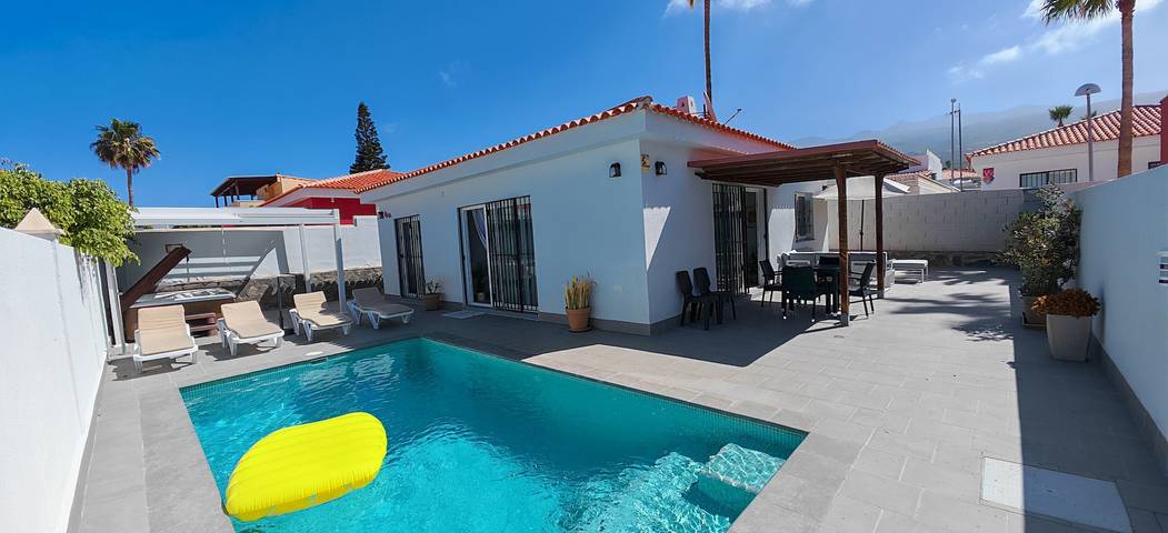 Holiday rental for 5 people, with Hot tub and Terrace in Adeje
