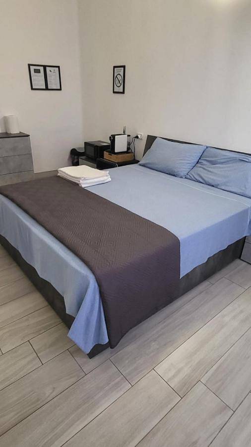 Geheel appartement, Casa Manzoni in Novara, Provincie Novara