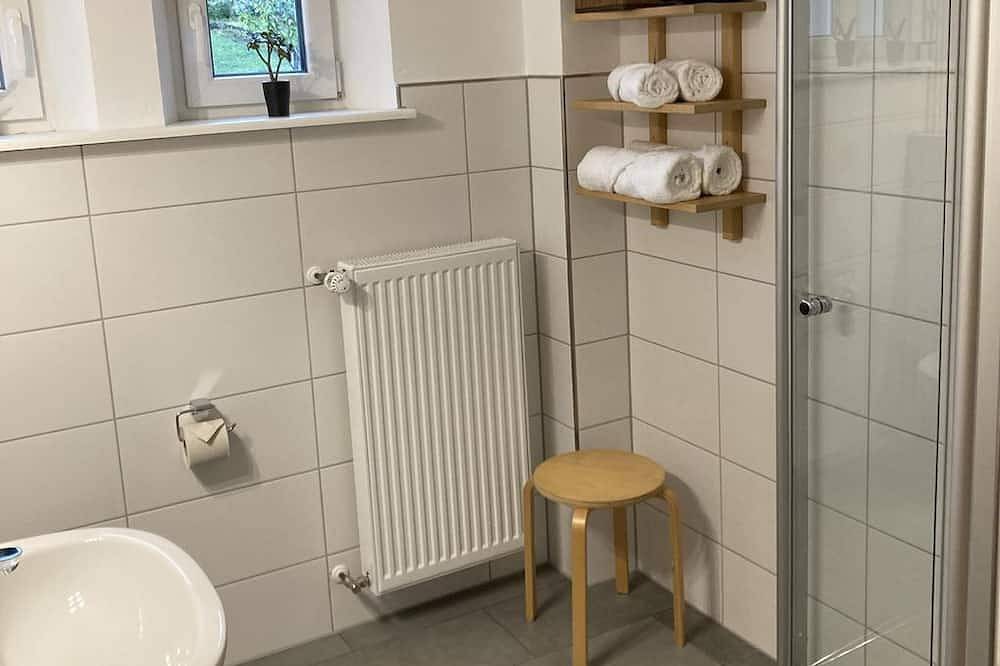 Ganze Wohnung, Appartement/Fewo, Dusche, Wc, 1 Schlafraum - Ferienhaus im Obstgarten in Kirn, Nahetal