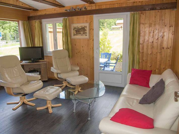 Ferienhaus für 7 Personen, mit Terrasse im Berner Oberland - 2