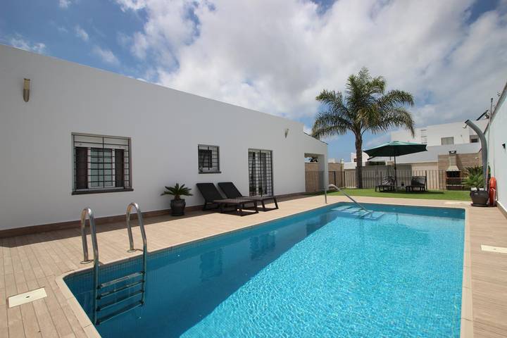 Ferienhaus für 4 Personen, mit Pool und Garten in Conil de la Frontera