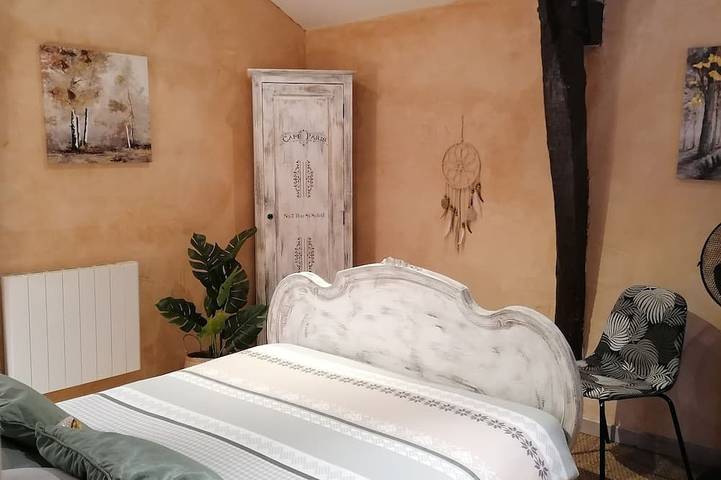 Location de vacances pour 5 personnes, avec terrasse et jacuzzi, animaux acceptés à Brassac (Tarn) - 3