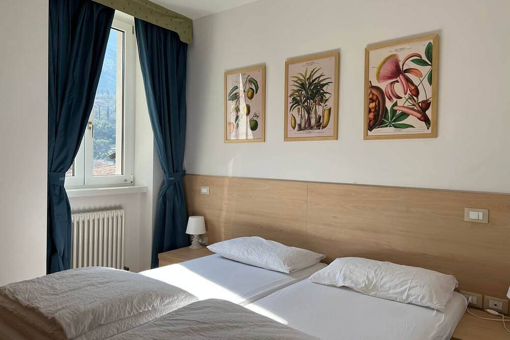 Apartamento entero, Superior 3 in Torbole, Nago-Torbole