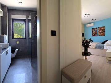 Villa for 8 People in Srebreno, Dubrovnik-Neretva, Photo 3