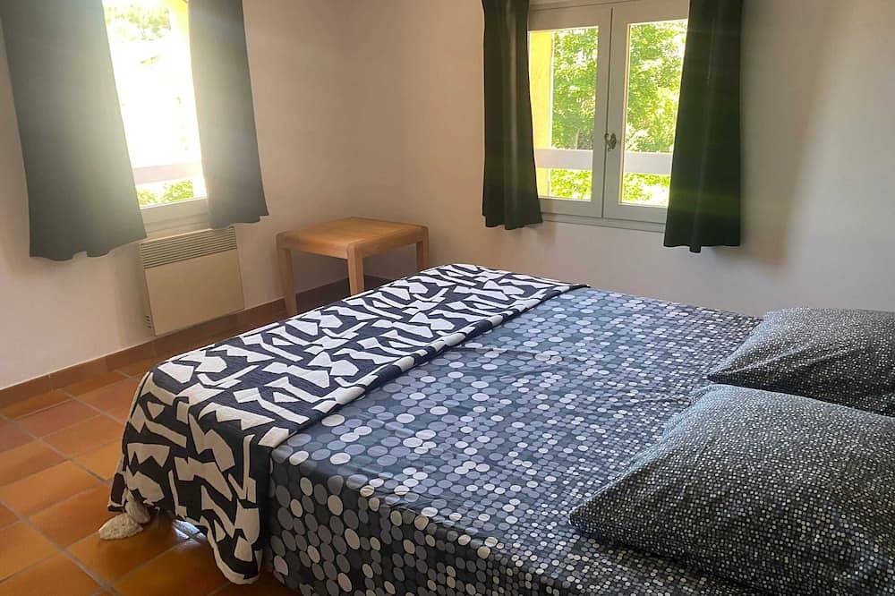 Homerez - Cosy villa La Tour-d'Aigues in La Tour-d'Aigues, Parc naturel régional du Luberon