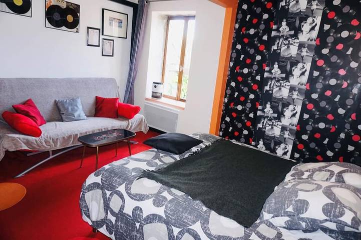 Maison de campagne pour 3 personnes, avec jacuzzi ainsi que sauna et terrasse à Messey-sur-Grosne - 2