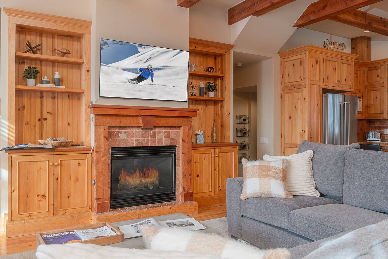 Double Eagle B2 Picturesque Mountain Home - 3 Br, 3 Ba, Sleeps 8 in Mountain Village, Telluride Ski Resort