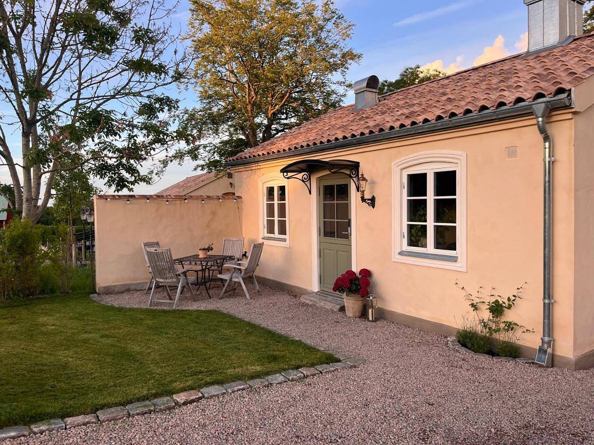 Newly Built Guesthouse Near Coast & Golf in Bastad, Bjärehalvön