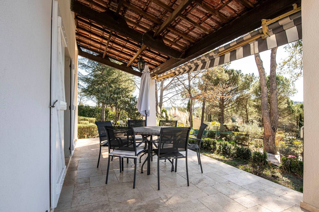 Var vacation house Villa Les Romarins with Private Pool and Enclosed Garden in Le Val, Brignoles region