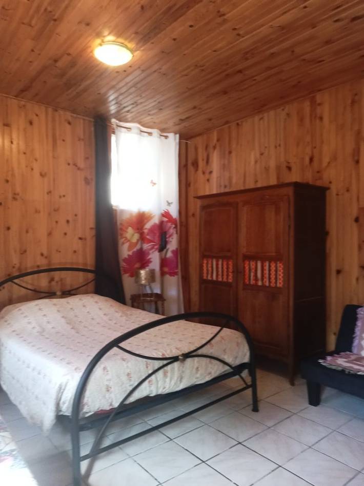 Gîte pour 3 personnes, avec terrasse à Saint-Ours - 3