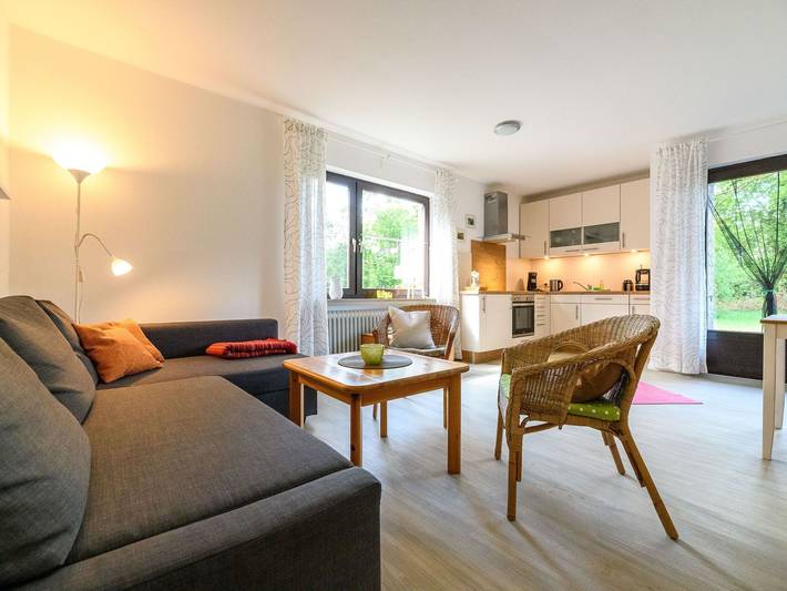 Ferienwohnung für 3 Personen, mit Terrasse und Garten in Varel