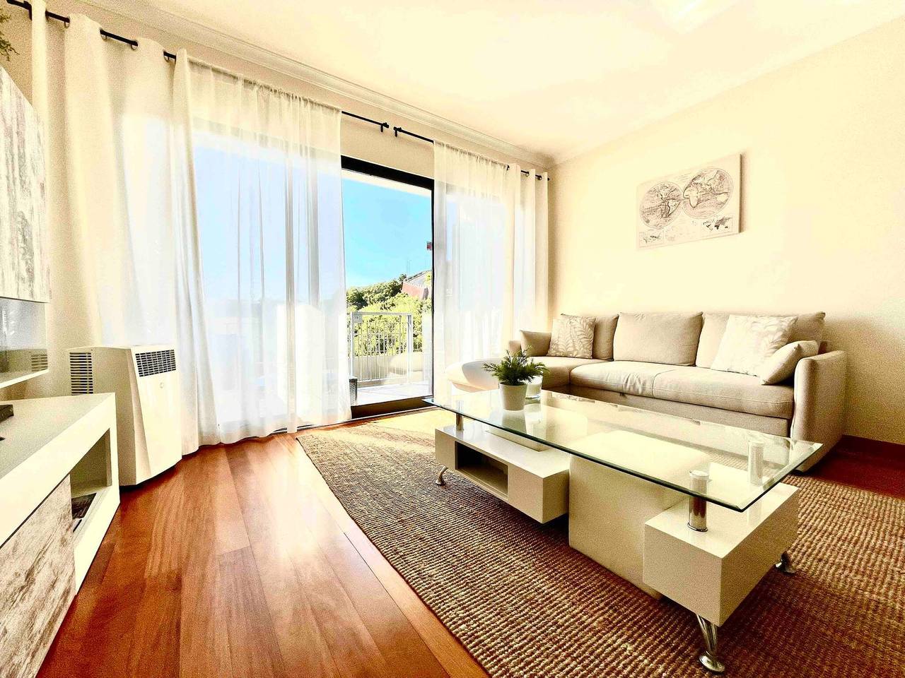 Apartamento inteiro, Apartamento de férias para 5 pessoas in Santa Cruz (Madeira), Madeira