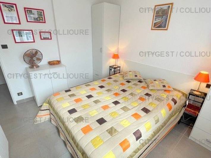 Ganze Wohnung, Klimatisierte Ferienwohnung mit Pool, Tennisplatz, Parkplatz, 200m zum Strand, für 4 Personen in La Côte Vermeille, Collioure
