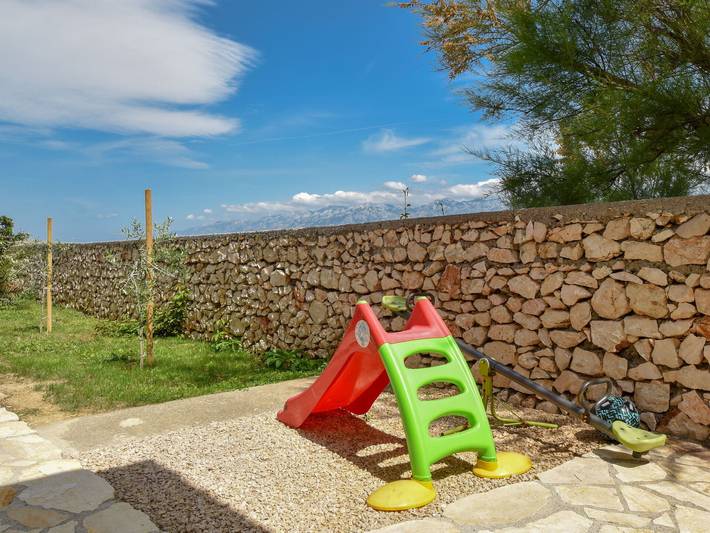 Ferienhaus für 10 Personen, mit Garten in Razanac - 4