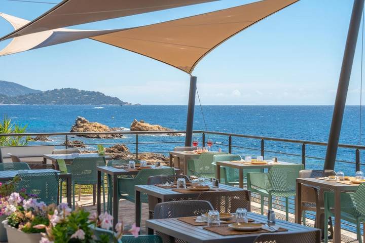 Hôtel pour 2 personnes, avec terrasse ainsi que jardin et vue dans Plage Saint-Clair - 2