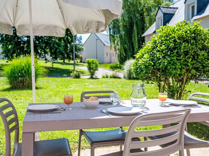 Location de vacances pour 4 personnes, avec terrasse et bassin pour enfant dans Plage de Morgat - 2