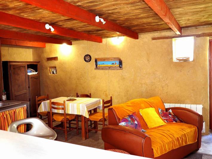 Gîte pour 4 personnes, avec vue et jardin à Camlez - 2