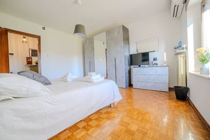 Location de vacances pour 8 personnes, avec jardin à Premariacco - 2