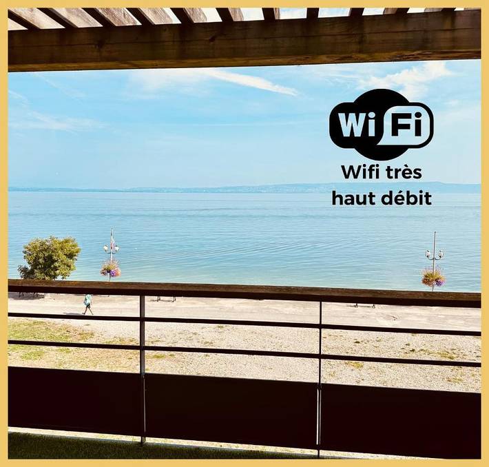 Gîte pour 4 personnes, avec vue sur le lac ainsi que vue et balcon dans Publier Amphion - 2