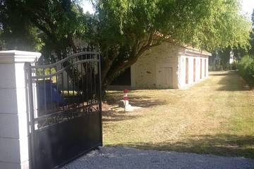 Gîte pour 4 personnes, avec terrasse et jardin à Soullans