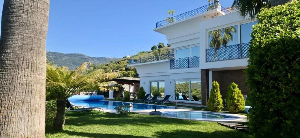 Casa rural para 10 personas, con vistas además de jardín y piscina en Canillas de Albaida - 2