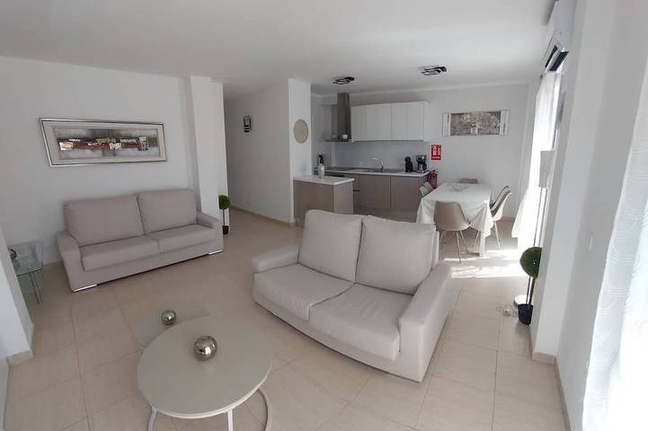 Ferienwohnung für 6 Personen, mit Garten und Terrasse sowie Pool - 1