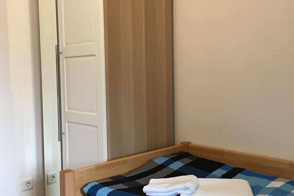 Ganze Wohnung, Reethaus Hus to Wurth, Fewo Korallenmöwe, nur 300m bis zum Strand in Büsumer Deichhausen, Nordseeküste