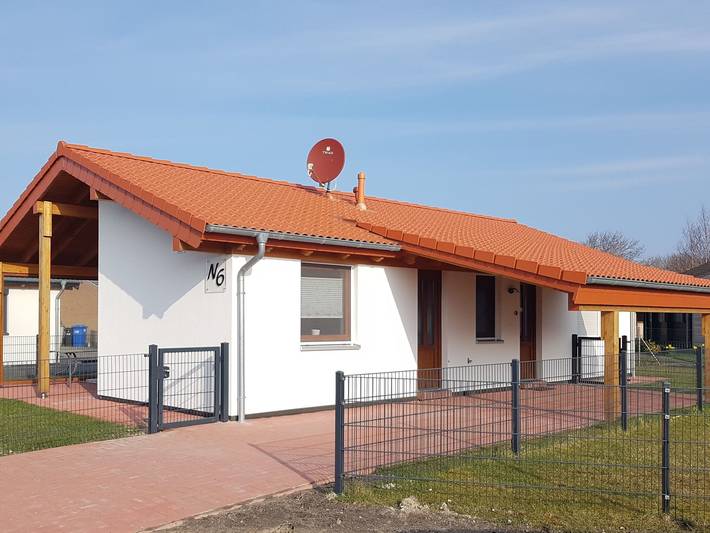 Bungalow für 6 Personen, mit Garten